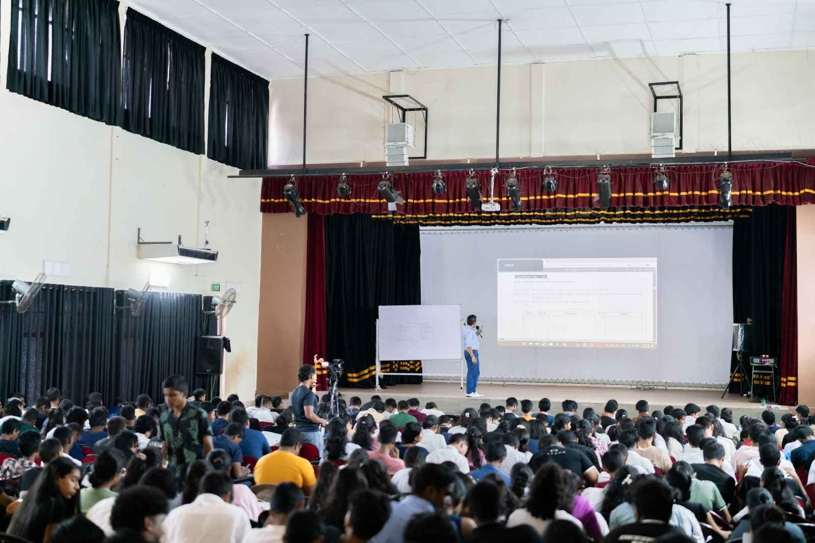 Big Blast Seminar — moment 10